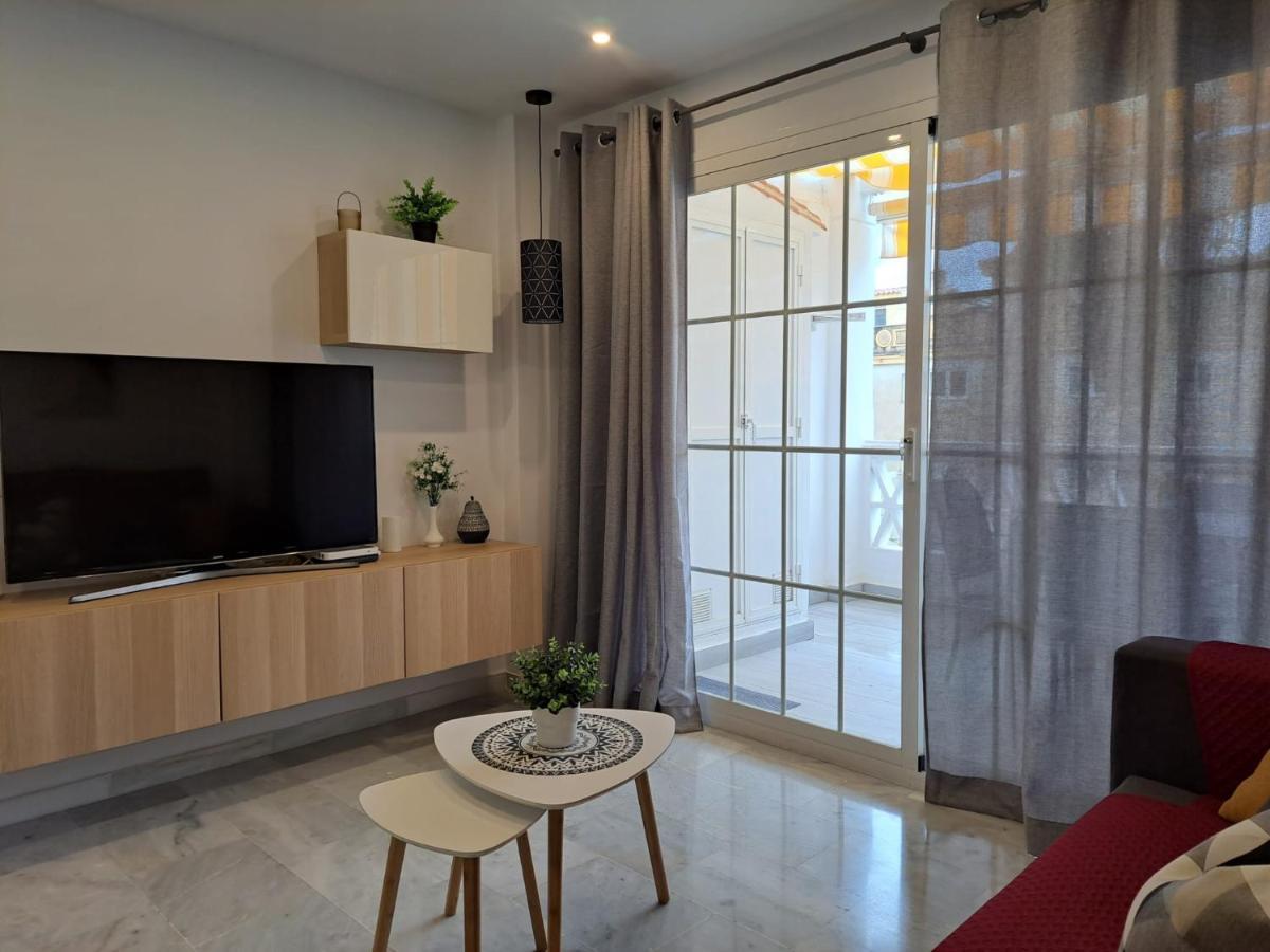 Apartment Encantador Residencial Con Piscina