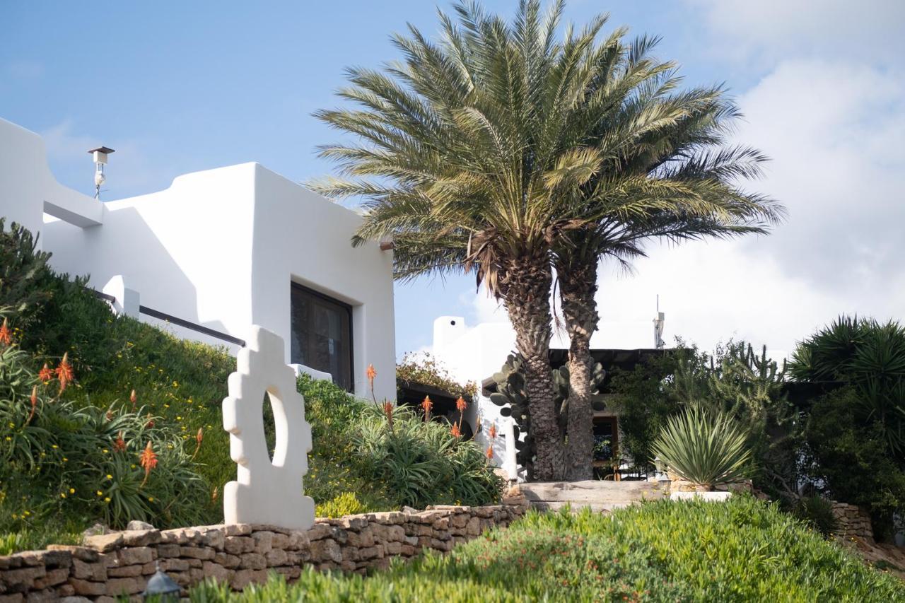 La Almendra Y El Gitano Hotel