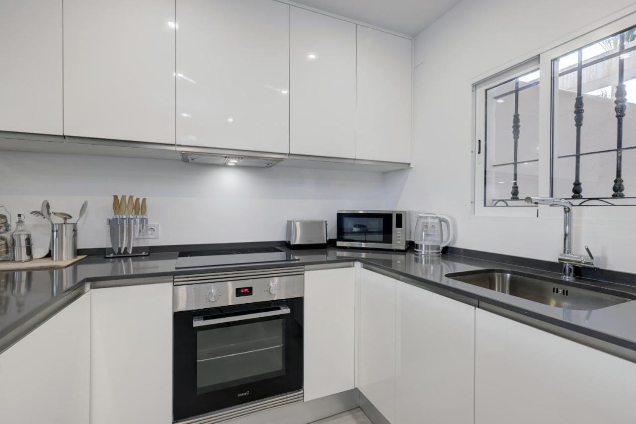 Apartment 014 Bright And Modern 2 Bed Apt Near Beach *