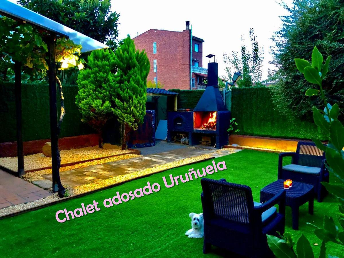 Adosado Con Garage Y Terreno *