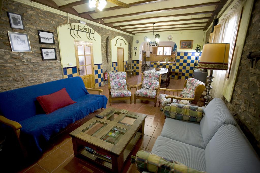 Casa Rural L'esquerra De Gabriel Holiday home *