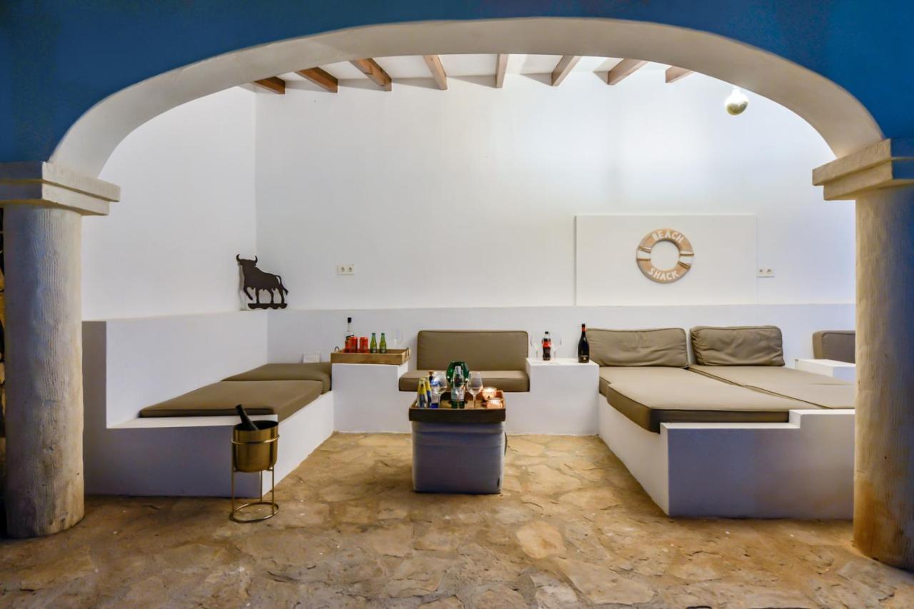Villa El Toro - By Almarina