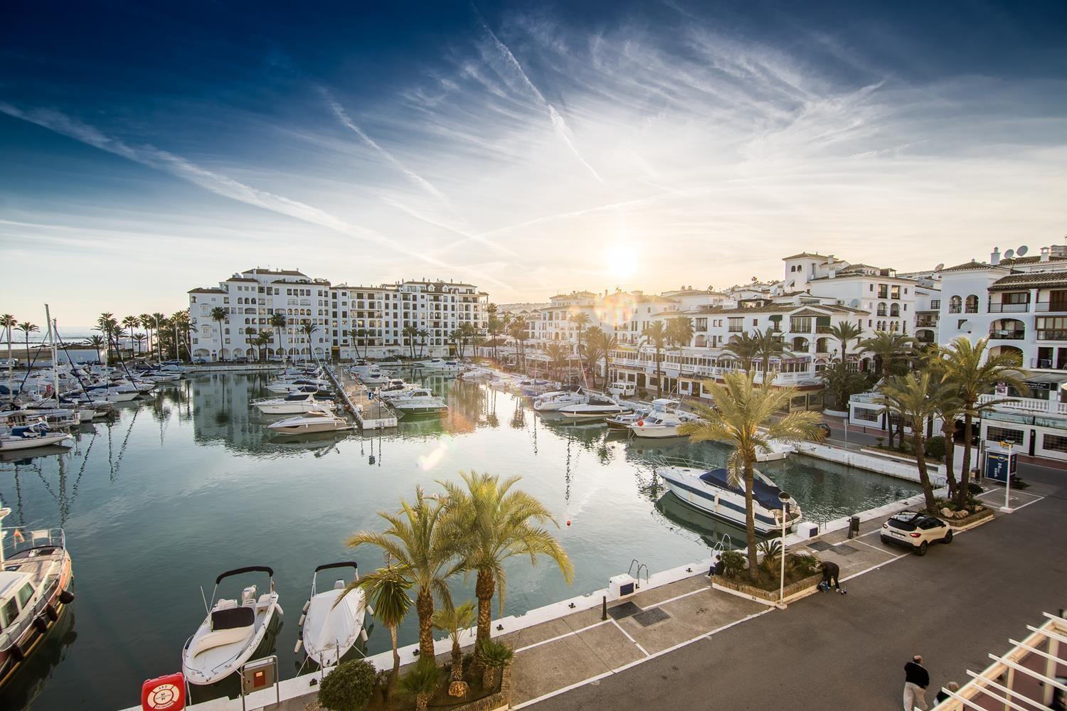 Beautiful Duquesa Harbour 2001 Apartamento *