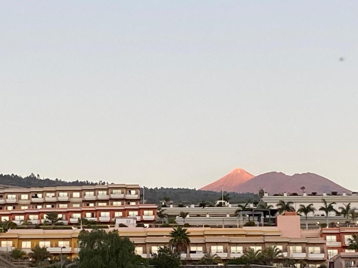 Relax And Enjoy With A View Of El Teide And Sea Puerto de Santiago (Tenerife)