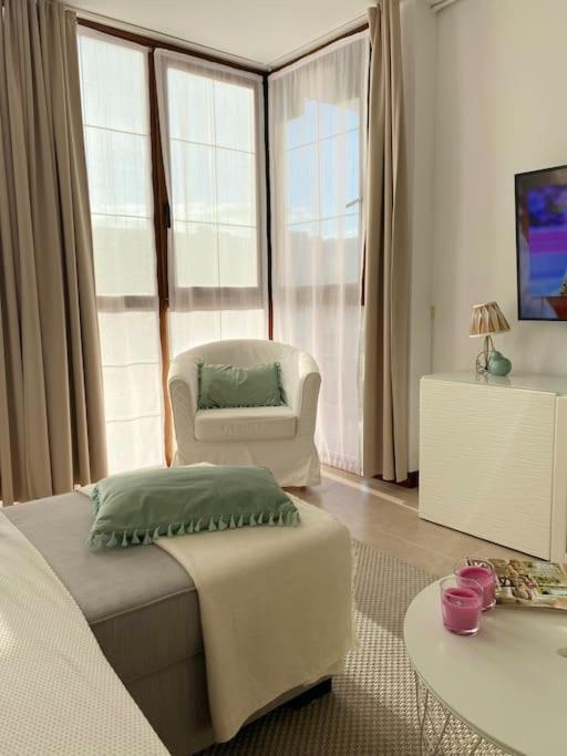 Apartamento Elegante Apartamento Con Piscina Y Mucho Encanto.