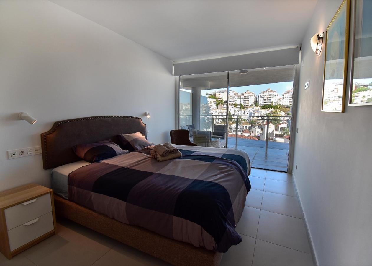 Apartment 3 Bedroom Luxury In Benalmadena