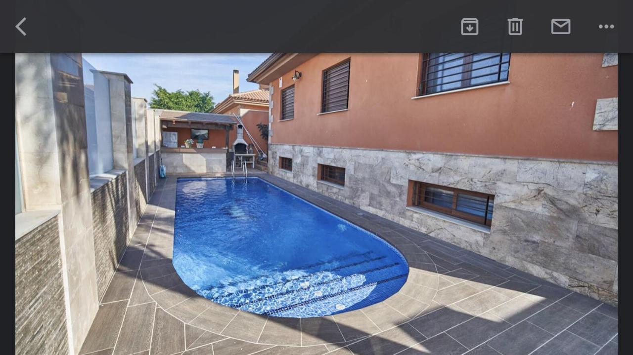 De Lujo Villa *