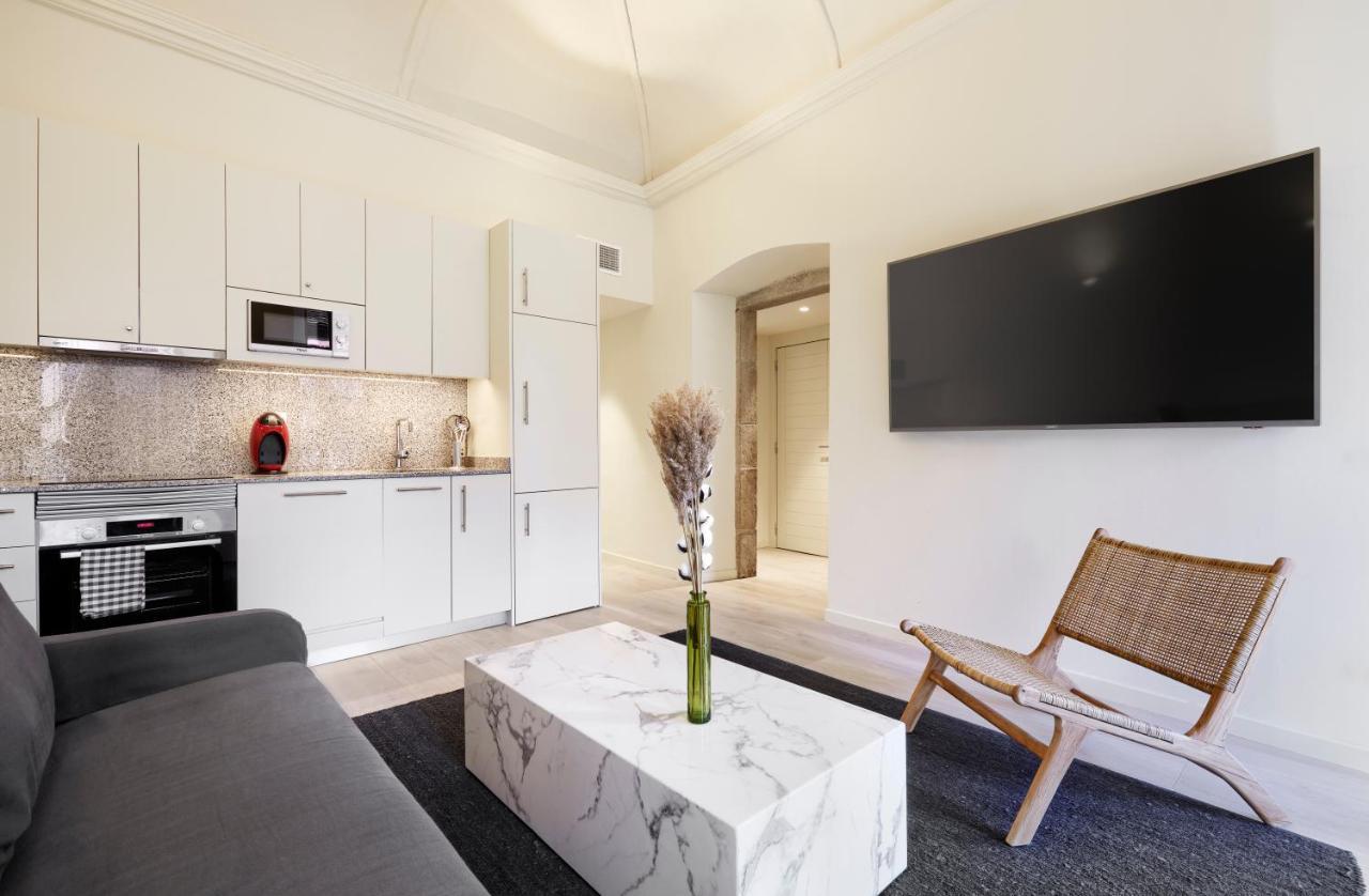 Canvas & Lofts *