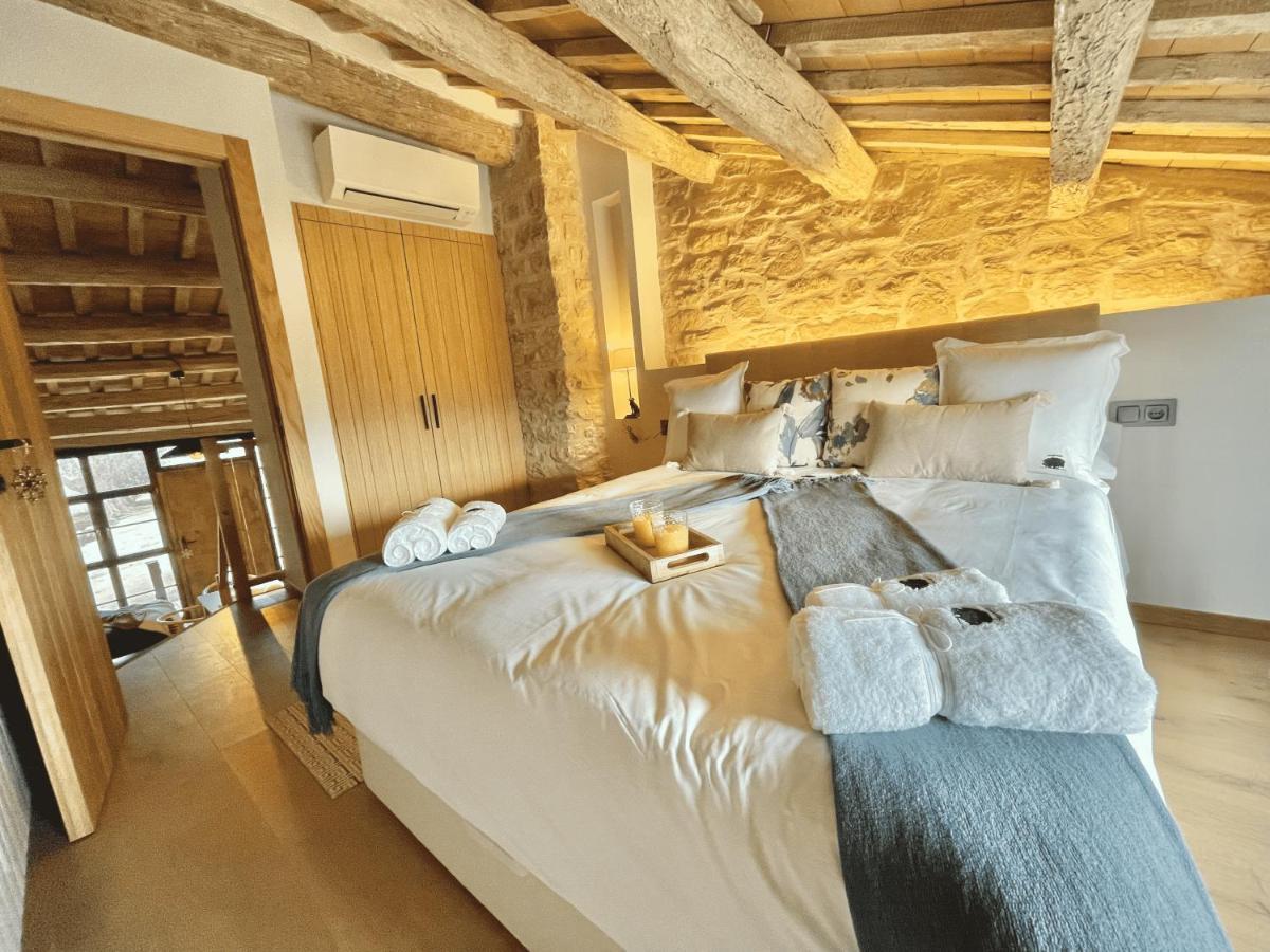 Torre Medieval De Queralt & Apartment Concabella