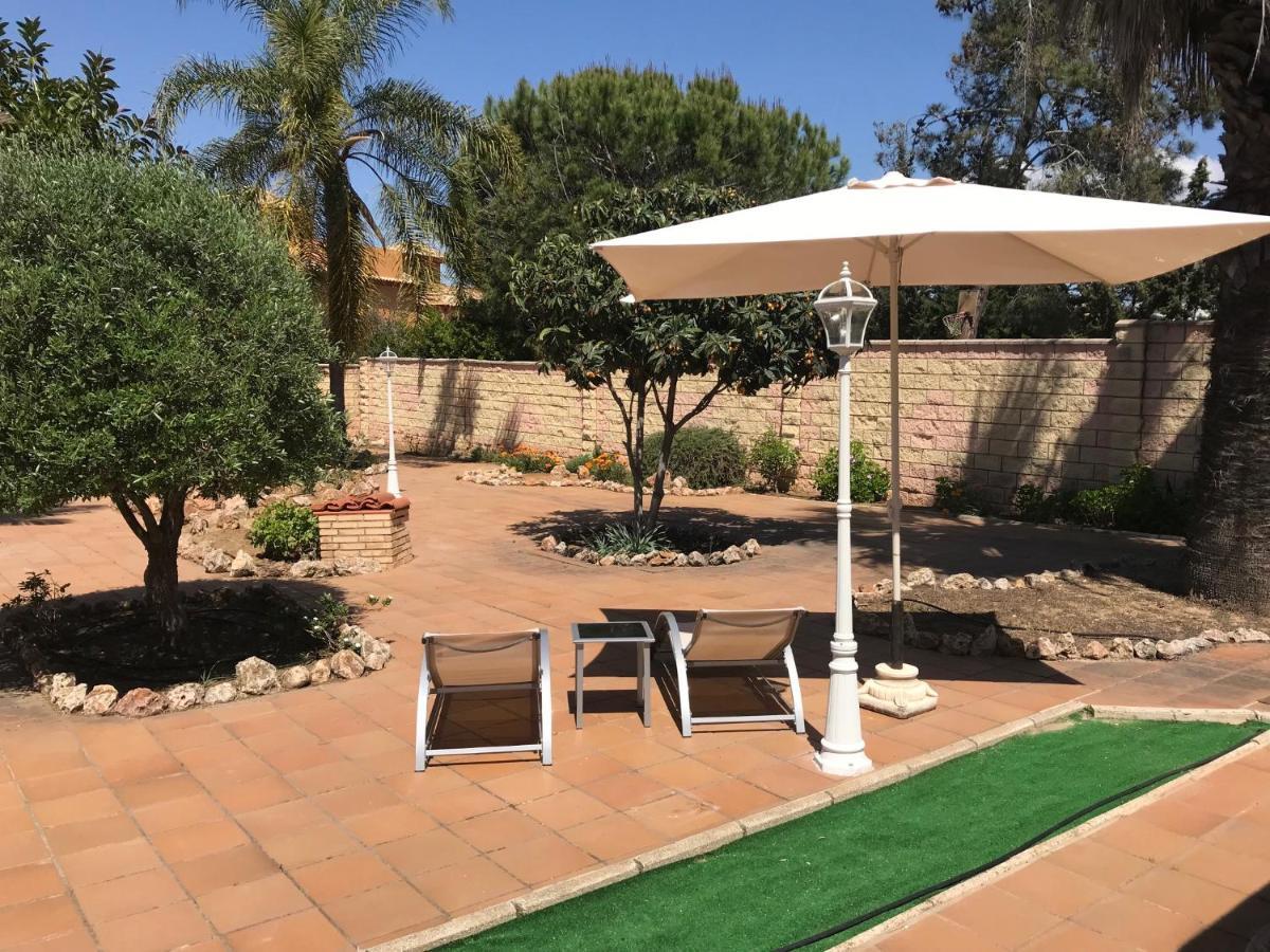 Villa Relax, Playa, Naturaleza…!!. Independiente Con Jardin... Islantilla