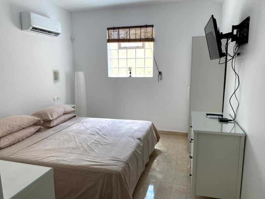 4 Bedroom, Luxury - Heated Pool Villa *