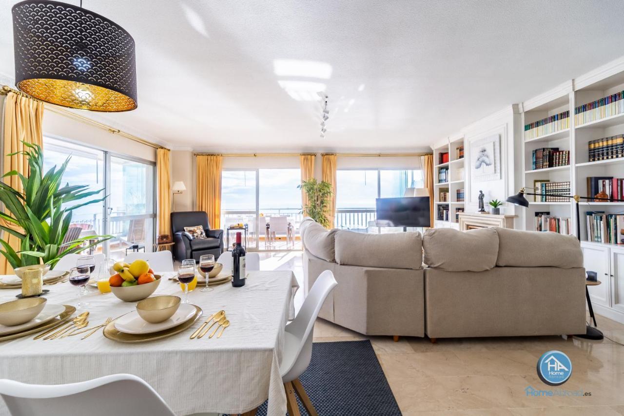 Super Exclusive With Free Parking Apartment