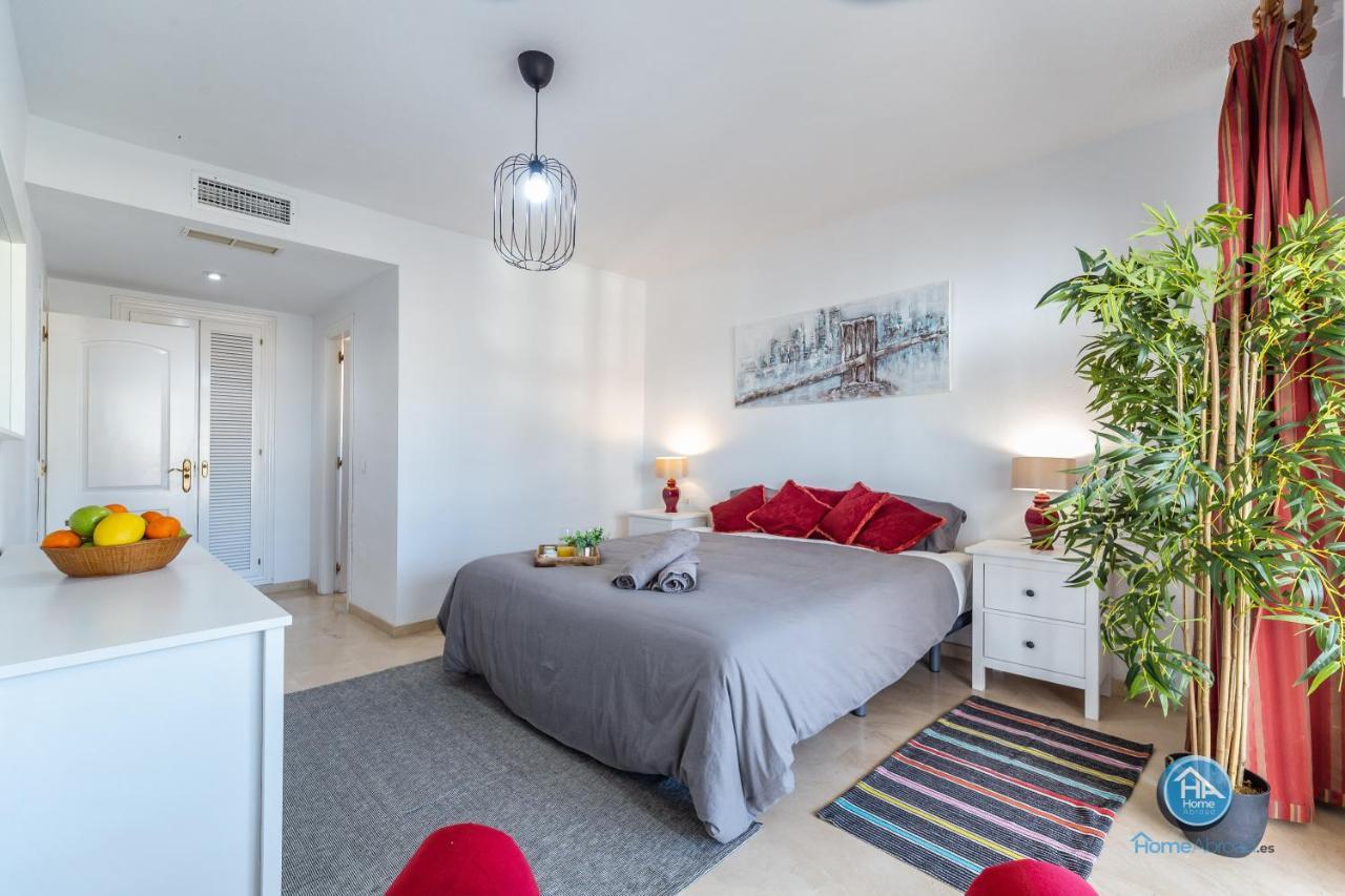 Super Exclusive With Free Parking Fuengirola