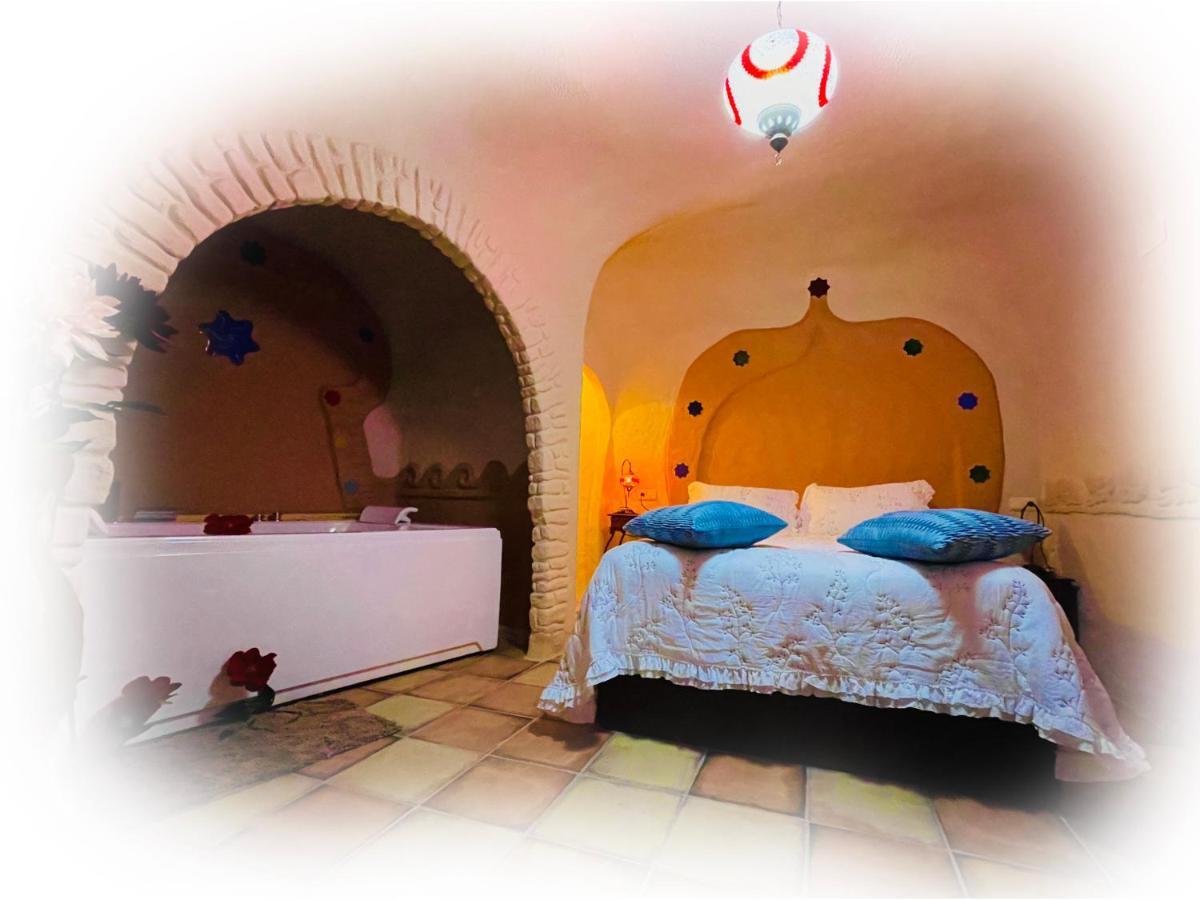 Casas Cueva El Castano Pampaneira