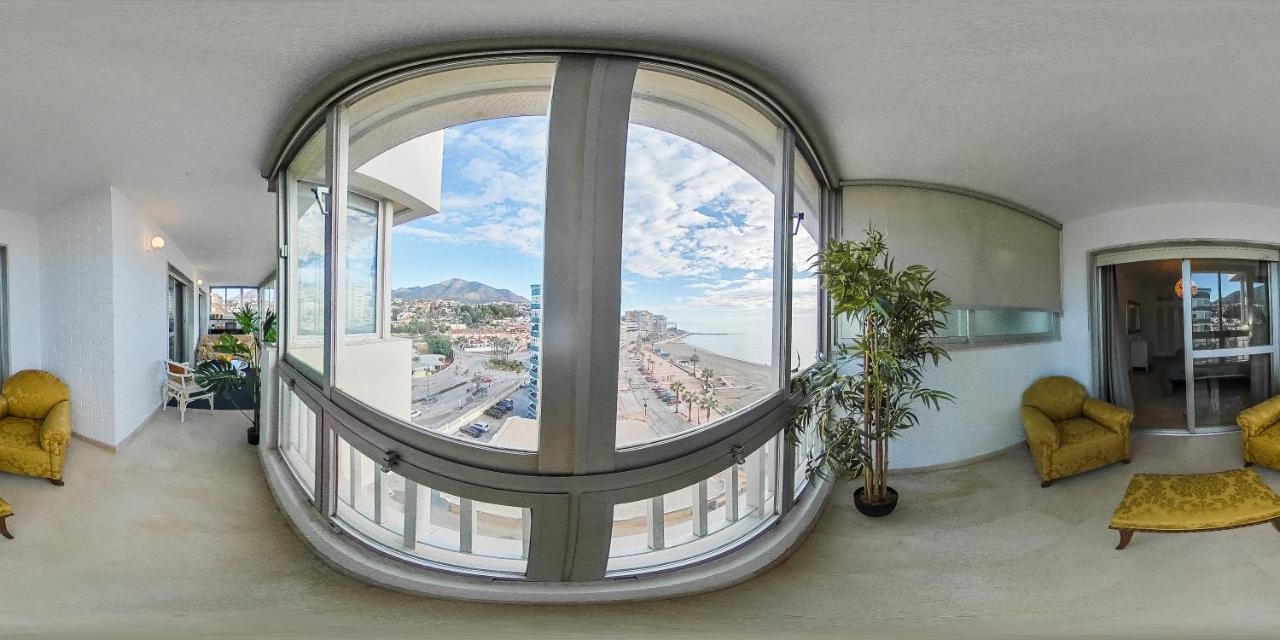 Super Exclusive With Free Parking Apartment *
