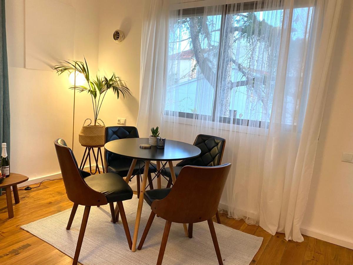 Charming In A Duplex With Garden & Balcony Apartamento