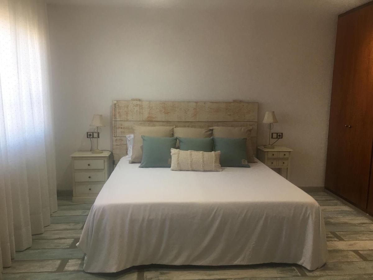 Сasa de vacaciones Piscina De Sal Barbacoa Wifi, Parking Gratis, 3 Min Pga Casa El Roble *