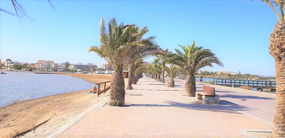 Beautiful Modern Second Line To The Beach