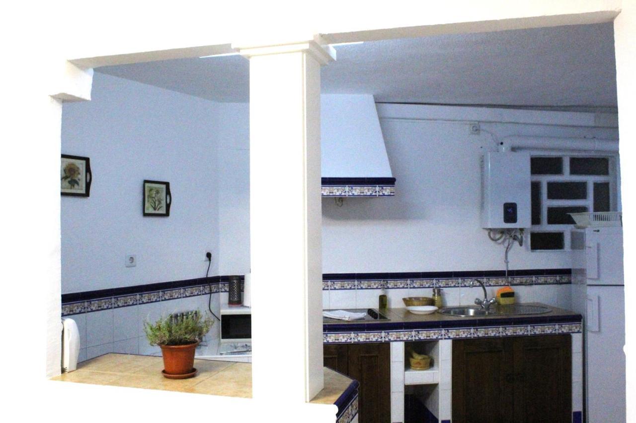 Al Pie Del Camarin Con Parking Gratis Apartment Jaen