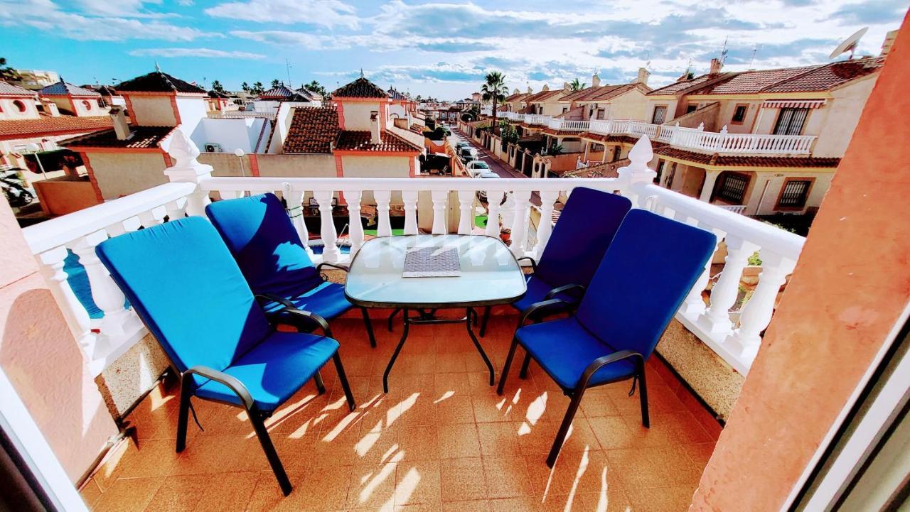 Flamingo Hills 2 *