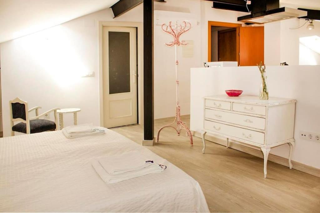 Apartamento Precioso Estudio *
