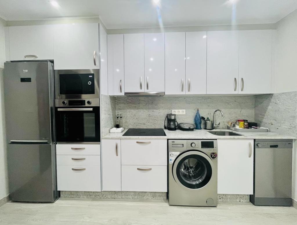 Apartment Adosado Con Terraza En Playa America, *