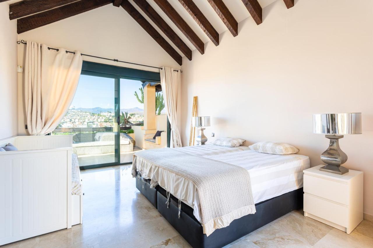 Luxury Duplex Penthouse Terrace Golf Views By Aorastay Estepona