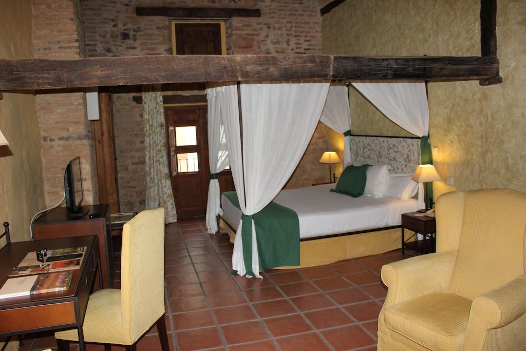 Plaza De Toros De Hotel