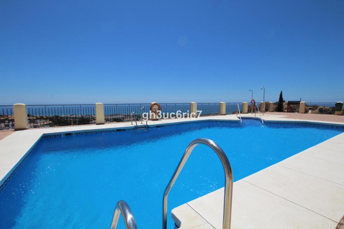 Beautiful Costa Apartment