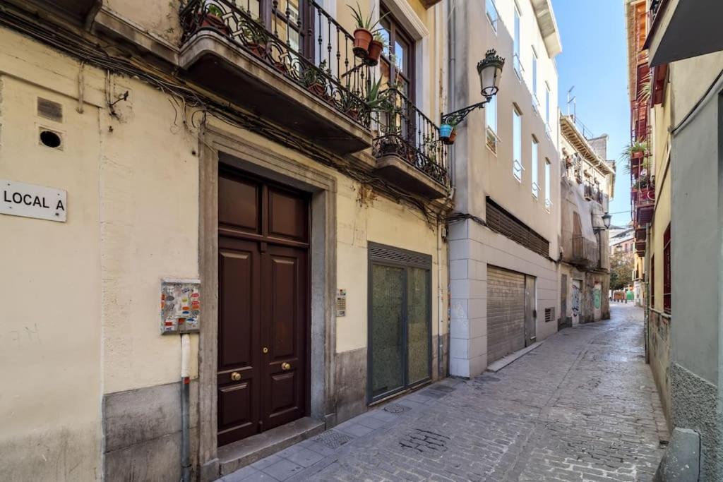 Santa Paula Centro Junto Catedral Center * Granada
