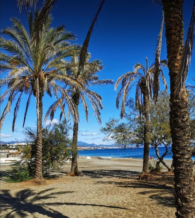 Stylish 3 Bed House 2 Bathrooms, With Patio, Roof Terrace And Communal Pool 5 Minutes Away From The Beautiful Spanish White Village Of Pueblo And Only 20 Mins From The Sea *