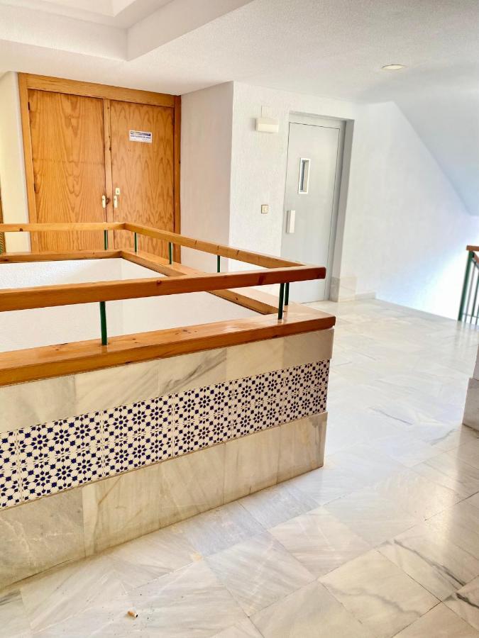 Santana Habaneras - 18 At With Garage, Pool And Lift Torrevieja