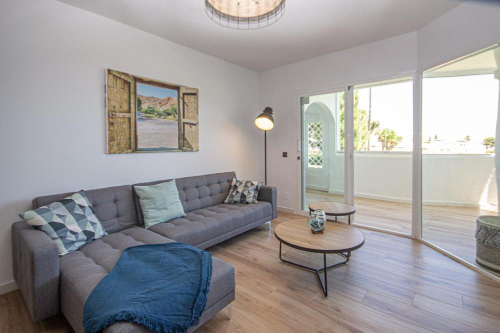 Wonderful 2 Bed With Stunning Sea Views Apartamento