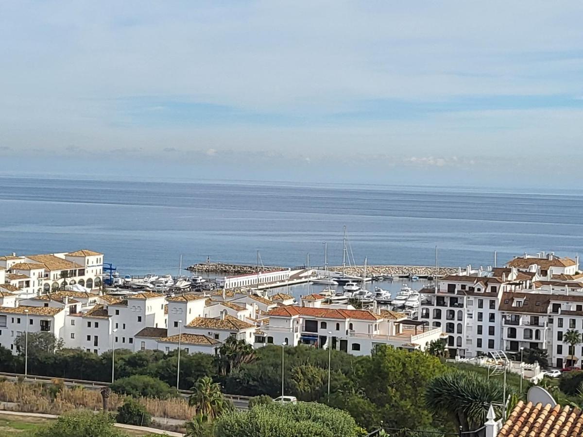 Luxury 4 Bed Townhouse Duquesa With Breathtaking Views Close To Port And * Manilva