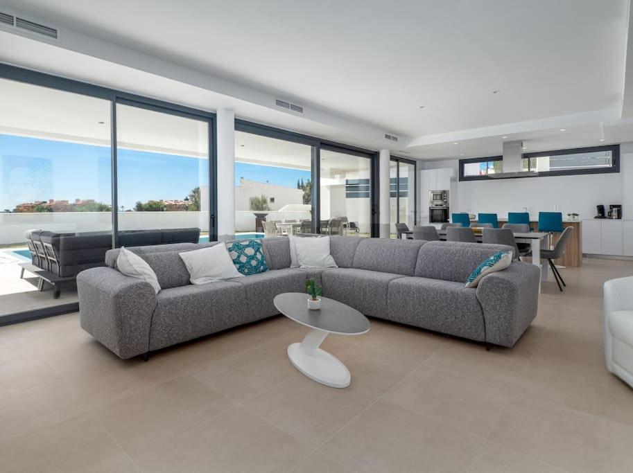 Villa Modern Walking Distance From The