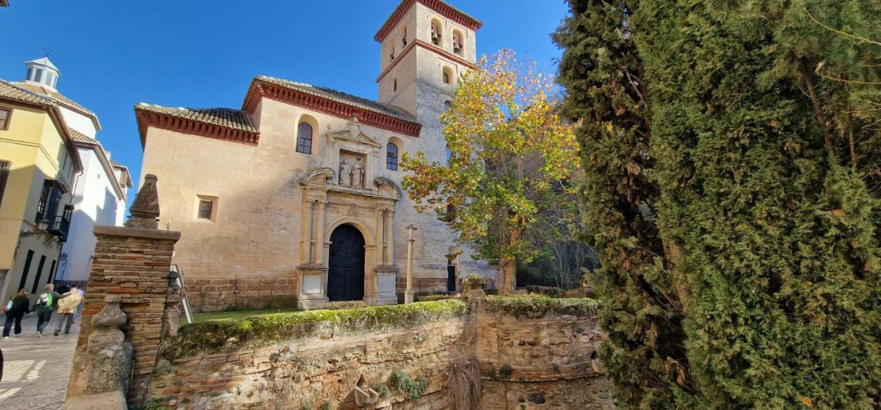 Pensión Patrimonio Arabe Vista A La Alhambra *