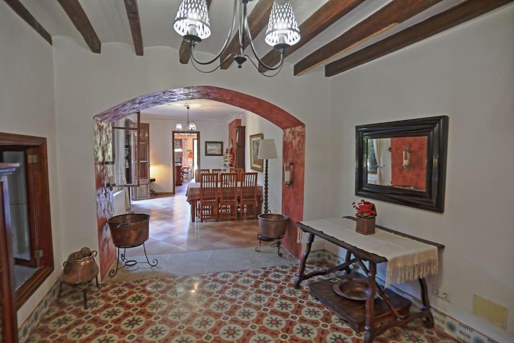 Villa Massana, Excelentes Vacaciones Con Piscina