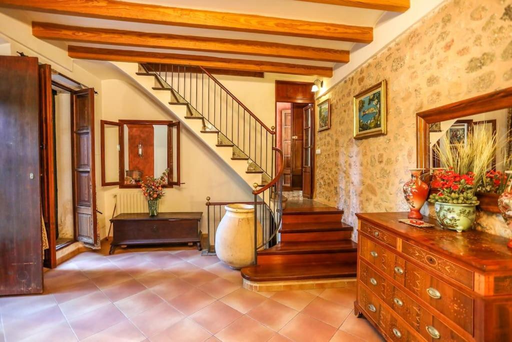 Massana, Excelentes Vacaciones Con Piscina Villa Soller