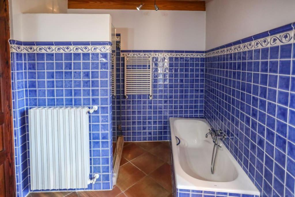 Massana, Excelentes Vacaciones Con Piscina Villa *