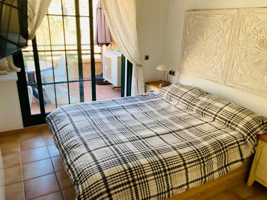 Apartamento Mascarat Playa