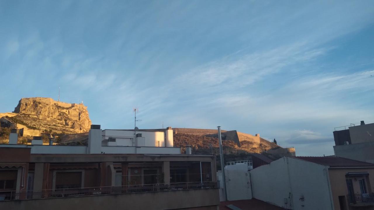 Love Alicante Hostal