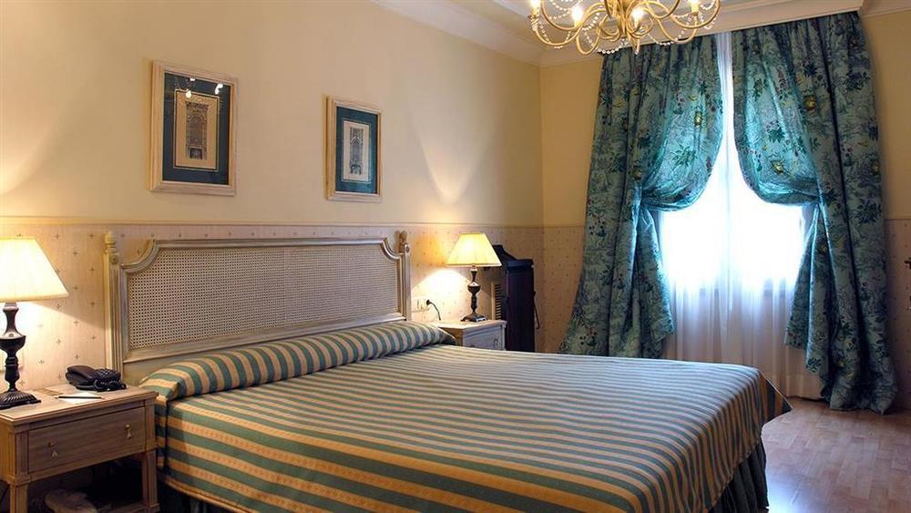 Hotel Vincci Lys 4*