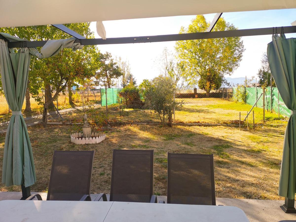 Agradable Casa Con Jardin: Casasola Holiday home *