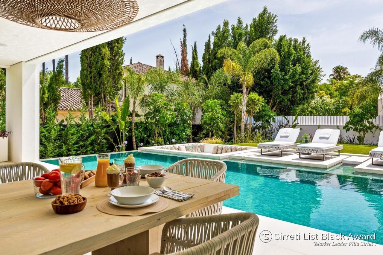 Vacation I Sirius, Golf Valley, Private Heated Pool, Sauna, Billiard, Cinema, Awarded Villa
