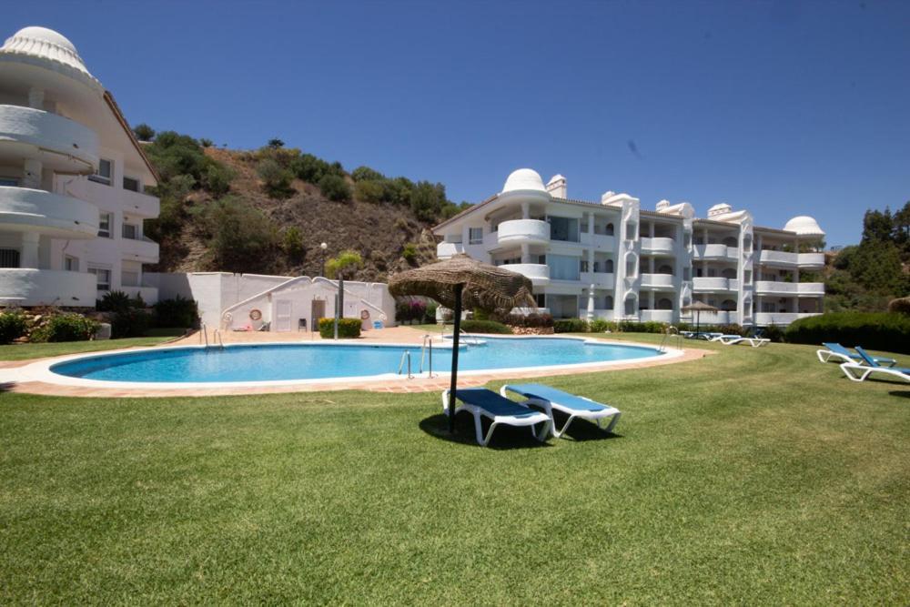 Wonderful 2 Bed With Stunning Sea Views