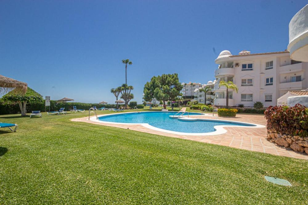 Wonderful 2 Bed With Stunning Sea Views * Sitio de Calahonda