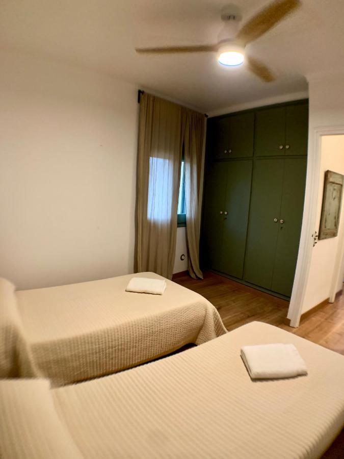 Rucall Piscina Compartida Holiday home Vilamacolum