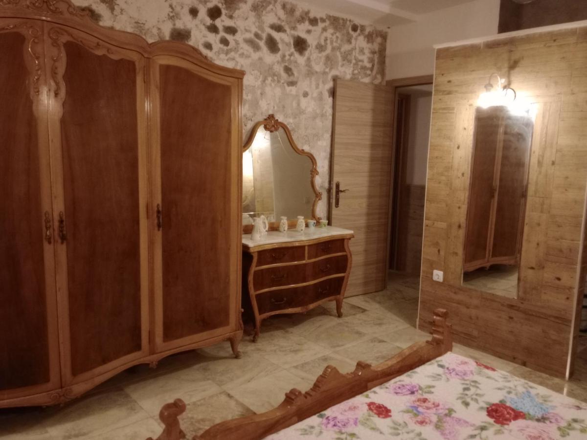 Cortijo Rural Molino Con Piscina Y Zonas Compartidas