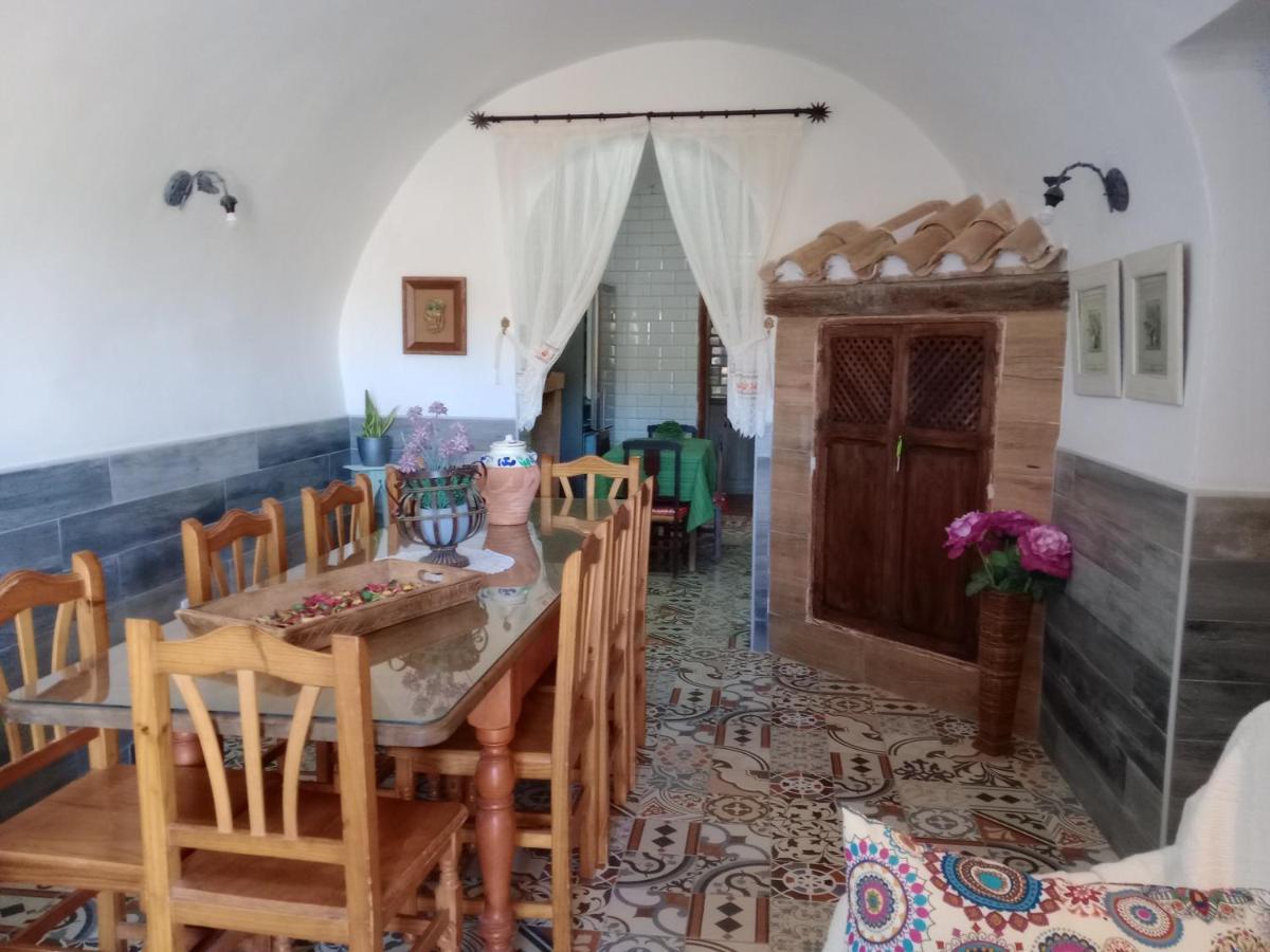Cortijo Rural Molino Con Piscina Y Zonas Compartidas Casa rural El Tarahal