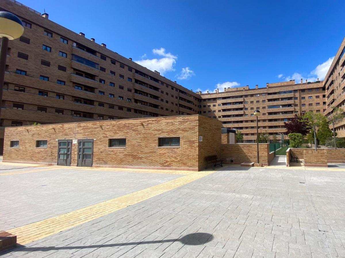 Aires De Toledo-parque Warner Y Madrid En Familia Apartment *